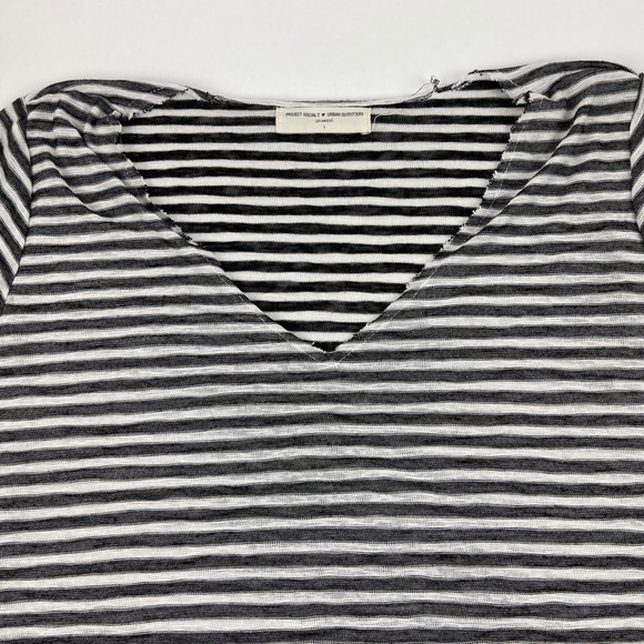 Project Social T Urban Outfitters Tshirt Womens Small White Black Striped Vneck - Picture 3 of 10